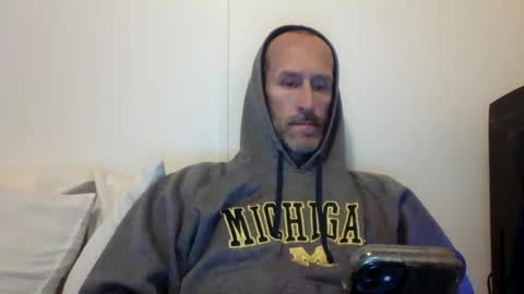 Snapshot of bighugemouthful chatting on September 14, 2025, 3:49 am Chaz online show from September 14, 2025, 3:49 am