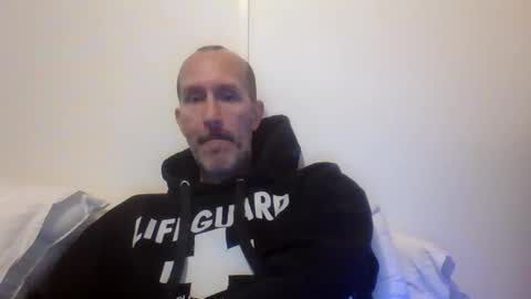 Snapshot of bighugemouthful chatting on October 29, 2025, 2:14 am Chaz online show from October 29, 2025, 2:14 am