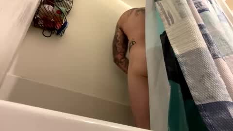 bigmacc15 online show from October 23, 2025, 10:25 am