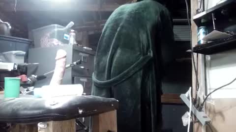 bigmanaround9 online show from March 8, 2026, 10:41 am