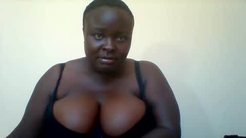 Snapshot of bigmelonss chatting on March 8, 2025, 11:48 am laila online show from March 8, 2025, 11:48 am