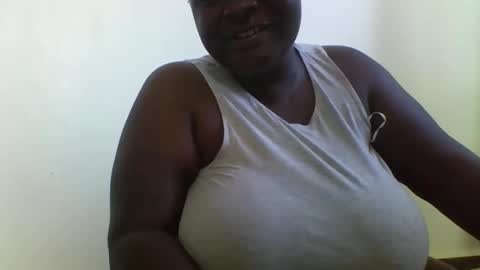 Snapshot of bigmelonss chatting on December 4, 2025, 1:20 pm laila online show from December 4, 2025, 1:20 pm