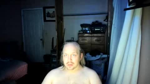 bigmike20129020 online show from February 17, 2025, 6:20 am