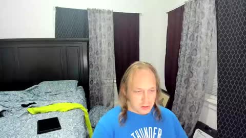 bigmike20129020 online show from October 13, 2025, 8:36 am