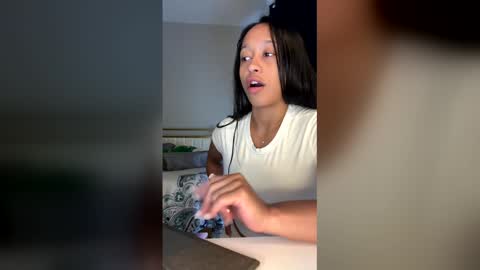 Snapshot of bignaturalmami chatting on May 19, 2026, 3:29 pm bignaturalmami online show from May 19, 2026, 3:29 pm