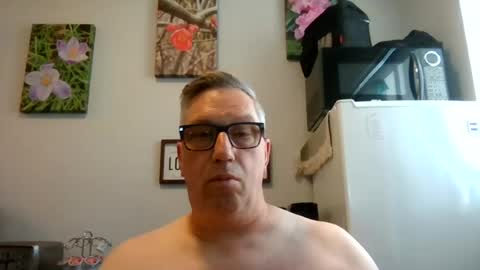 bignhard_69_ online show from June 12, 2026, 5:12 pm