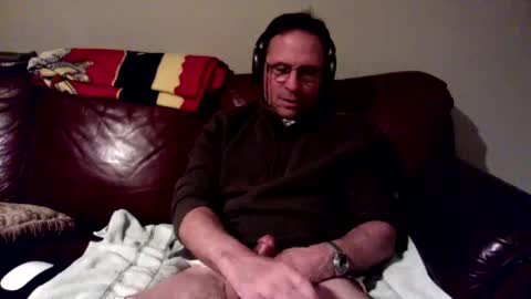 Snapshot of bignjakd6 chatting on March 6, 2025, 2:30 am CumCMe online show from March 6, 2025, 2:30 am