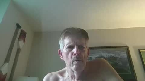 bignuts11671 online show from April 5, 2026, 2:14 pm