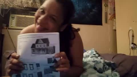 Snapshot of bigolemini chatting on March 8, 2025, 10:54 am the Mini mami online show from March 8, 2025, 10:54 am