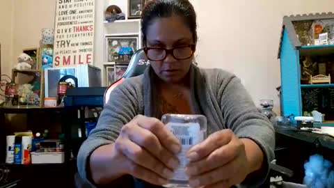 Snapshot of bigolemini chatting on November 12, 2025, 8:41 pm the Mini mami online show from November 12, 2025, 8:41 pm