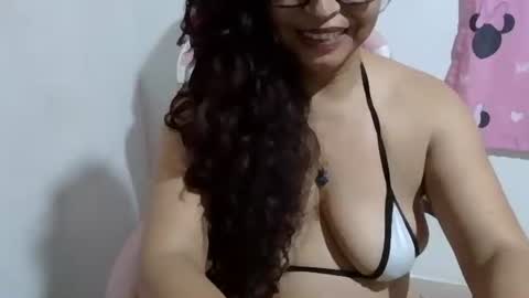 bigpussylipshot47latin online show from January 12, 2026, 4:50 am