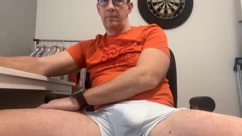 bigragazz21 online show from February 9, 2026, 7:34 am