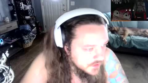 Snapshot of bigskittles4you chatting on March 3, 2026, 1:39 pm Skittles online show from March 3, 2026, 1:39 pm