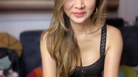 Yna     online show from June 12, 2026, 7:35 pm