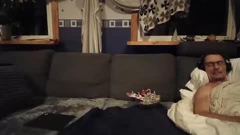 bigswe1 online show from January 1, 2025, 10:56 pm