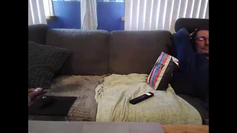 bigswe1 online show from October 4, 2025, 7:06 am