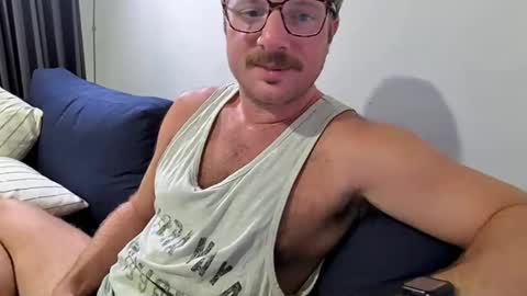 bigthickvic online show from May 16, 2026, 2:19 am