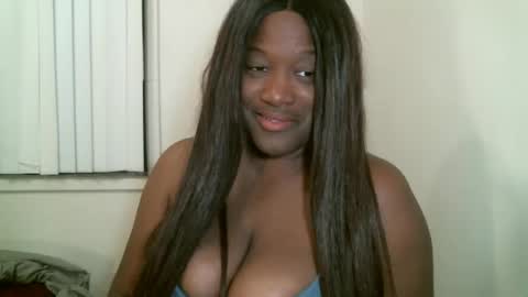 Snapshot of bigtitscassie chatting on December 3, 2024, 2:58 am Bigtitscassie online show from December 3, 2024, 2:58 am