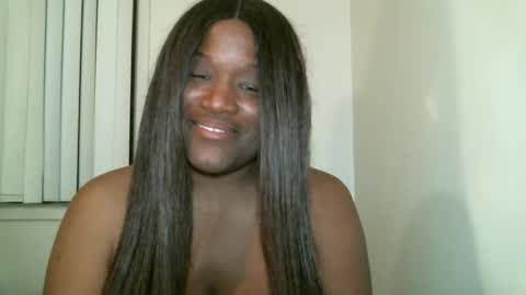 Snapshot of bigtitscassie chatting on January 1, 2025, 5:43 am Bigtitscassie online show from January 1, 2025, 5:43 am