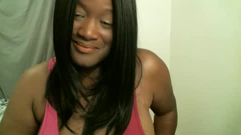 Snapshot of bigtitscassie chatting on May 19, 2026, 1:44 am Bigtitscassie online show from May 19, 2026, 1:44 am