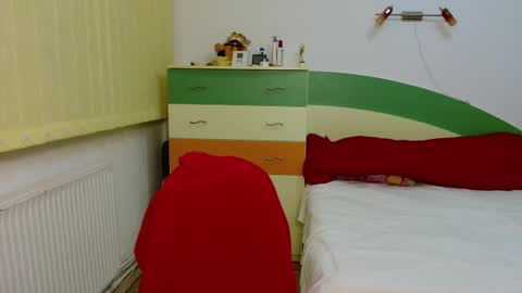 Snapshot of bigtitsclaude chatting on February 19, 2025, 7:27 pm BigTitsClaude online show from February 19, 2025, 7:27 pm