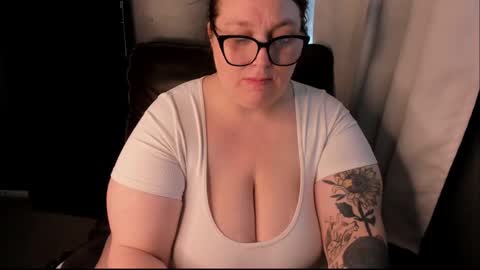 bigtittybbw online show from September 17, 2025, 3:14 pm