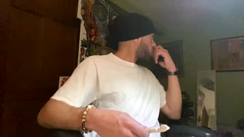 Snapshot of bigwalkdog12 chatting on December 25, 2024, 9:24 am Floppyphallus online show from December 25, 2024, 9:24 am