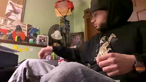 Snapshot of bigwalkdog12 chatting on December 28, 2024, 1:18 am Floppyphallus online show from December 28, 2024, 1:18 am