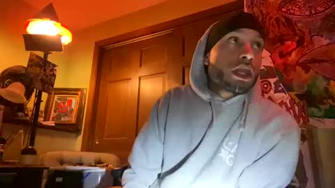 Snapshot of bigwalkdog12 chatting on February 21, 2025, 11:54 pm Floppyphallus online show from February 21, 2025, 11:54 pm