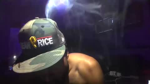 Snapshot of bigwalkdog12 chatting on October 11, 2025, 9:57 pm Floppyphallus online show from October 11, 2025, 9:57 pm