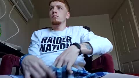 Snapshot of bigwhited2115 chatting on February 21, 2025, 9:22 pm Onlyfans redheadedwhitedick online show from February 21, 2025, 9:22 pm