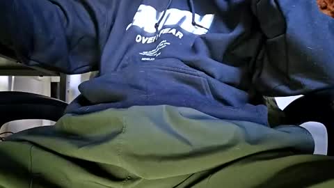 Snapshot of bigwhited2115 chatting on December 4, 2025, 9:01 pm Onlyfans redheadedwhitedick online show from December 4, 2025, 9:01 pm