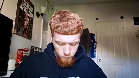 Snapshot of bigwhited2115 chatting on January 5, 2026, 6:11 pm Onlyfans redheadedwhitedick online show from January 5, 2026, 6:11 pm