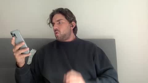 Snapshot of bikdig1 chatting on November 4, 2025, 12:48 pm bikdig1 online show from November 4, 2025, 12:48 pm