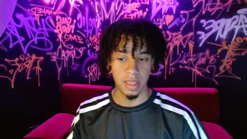 Sebas online show from November 18, 2025, 3:05 pm