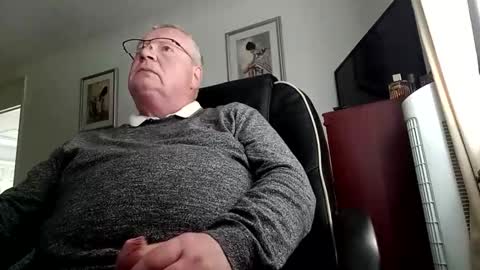 Snapshot of billlllllyb chatting on May 14, 2026, 9:27 am billlllllyb online show from May 14, 2026, 9:27 am