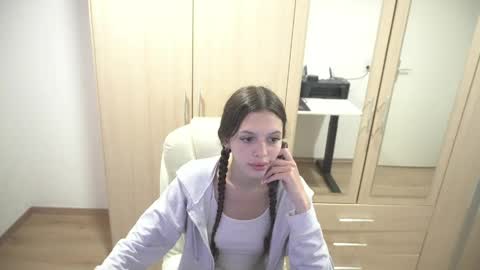 billy1love online show from April 9, 2026, 9:09 pm