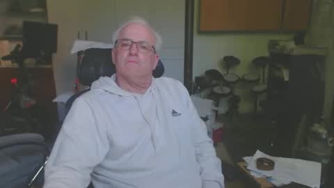 Snapshot of billp750876 chatting on June 1, 2026, 8:43 pm billp750876 online show from June 1, 2026, 8:43 pm