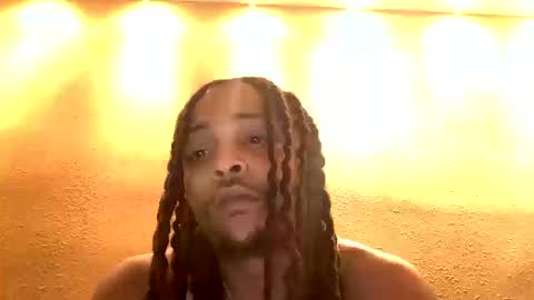 Snapshot of billx65 chatting on October 19, 2025, 12:11 am billx65 online show from October 19, 2025, 12:11 am