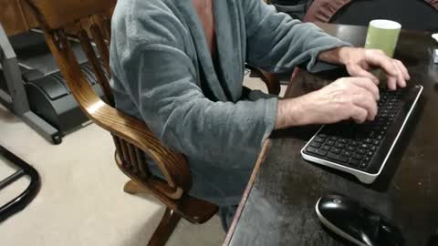 billy471 online show from December 19, 2024, 11:29 am