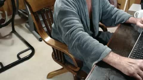 billy471 online show from December 2, 2025, 11:37 am