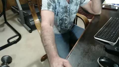 billy471 online show from April 6, 2026, 10:54 pm