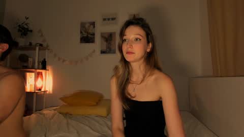 Billy and Lisahelp us to reach 100 likes online show from January 7, 2025, 11:03 pm