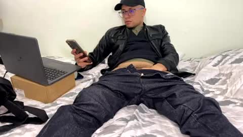 Snapshot of billy_magteo chatting on August 5, 2026, 1:30 am billy_magteo online show from August 5, 2026, 1:30 am