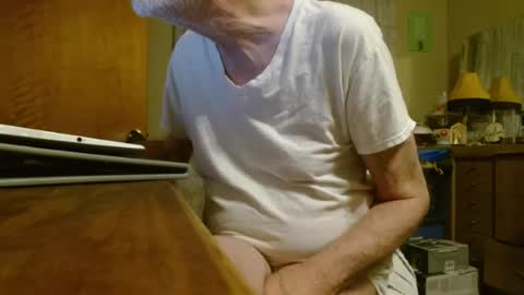 Snapshot of bimbttm chatting on August 7, 2026, 2:35 am Bimbttm online show from August 7, 2026, 2:35 am
