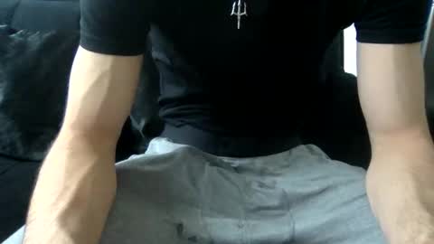 bimusician77 online show from December 12, 2024, 5:04 pm