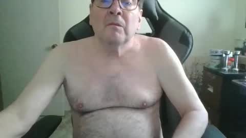 Snapshot of bink195234 chatting on April 27, 2026, 5:44 pm Bink195234 online show from April 27, 2026, 5:44 pm