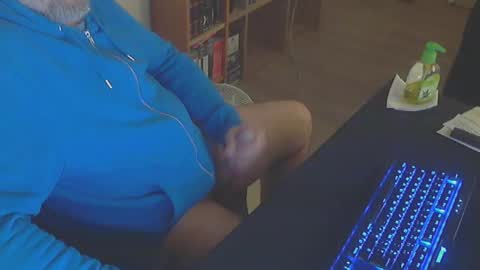 Snapshot of biparislove chatting on February 12, 2025, 7:24 pm BigDick online show from February 12, 2025, 7:24 pm