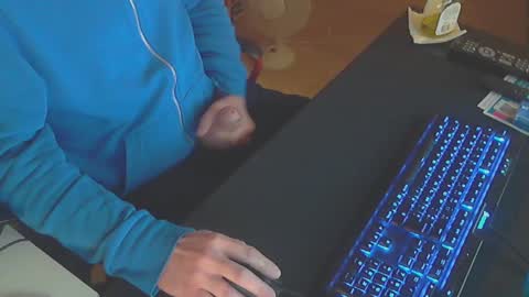 Snapshot of biparislove chatting on March 3, 2025, 6:55 pm BigDick online show from March 3, 2025, 6:55 pm