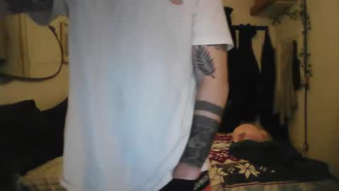 Snapshot of bird_0f_hermes chatting on January 15, 2026, 4:11 pm bird_0f_hermes online show from January 15, 2026, 4:11 pm